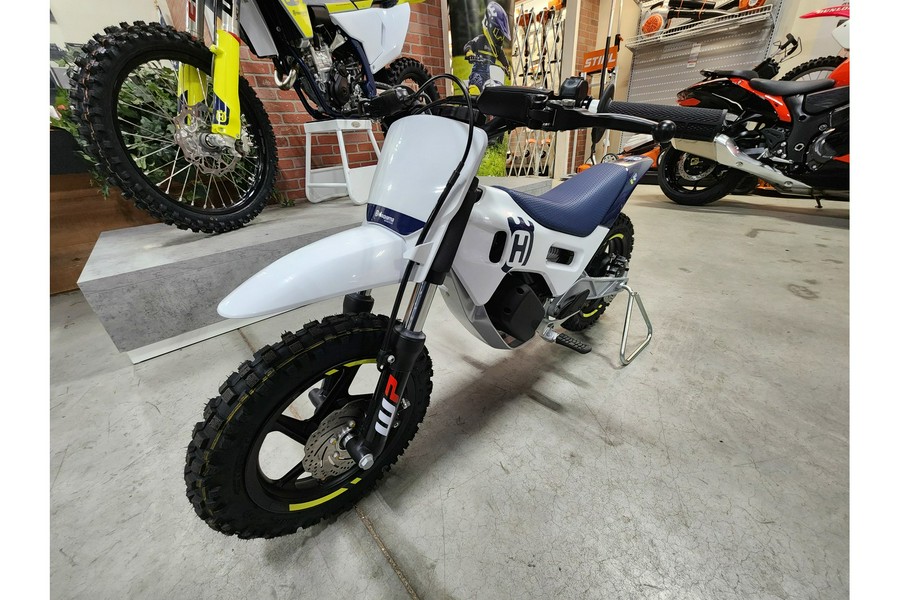 2024 Husqvarna Motorcycles EE 2