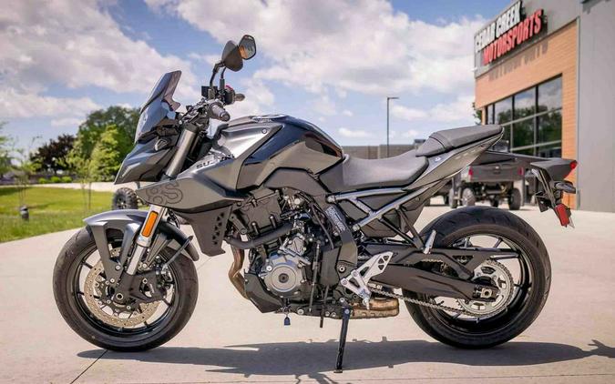 2023 Suzuki GSX-8S