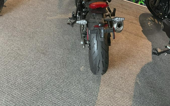 2026 Triumph Thruxton 400