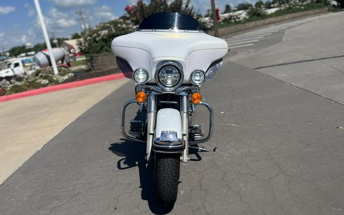 2007 Harley-Davidson® FLHTCU Electra Glide® Ultra Classic® WHITE GOLD 642414