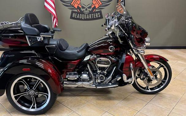 2022 Harley-Davidson® FLHTCUTGSE - CVO™ Tri Glide®
