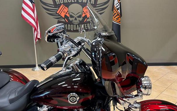 2022 Harley-Davidson® FLHTCUTGSE - CVO™ Tri Glide®