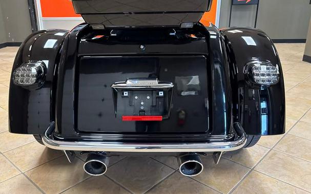 2022 Harley-Davidson® FLHTCUTGSE - CVO™ Tri Glide®