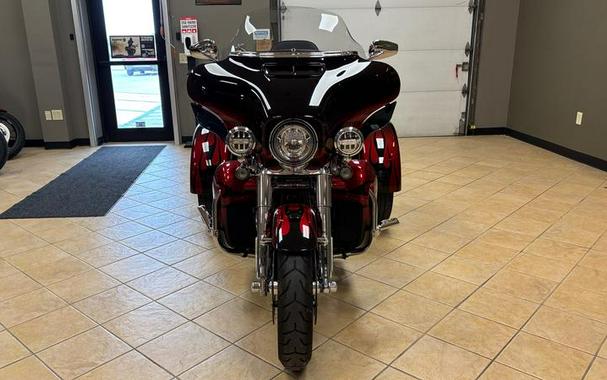 2022 Harley-Davidson® FLHTCUTGSE - CVO™ Tri Glide®