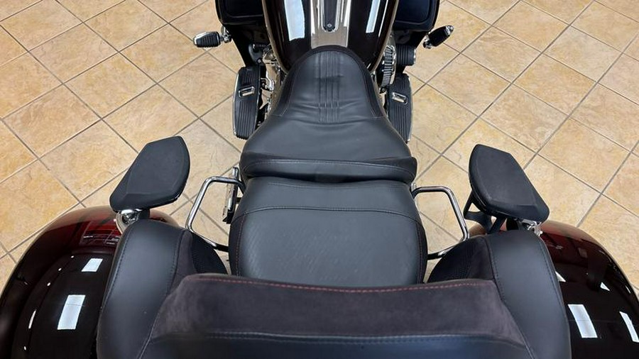 2022 Harley-Davidson® FLHTCUTGSE - CVO™ Tri Glide®