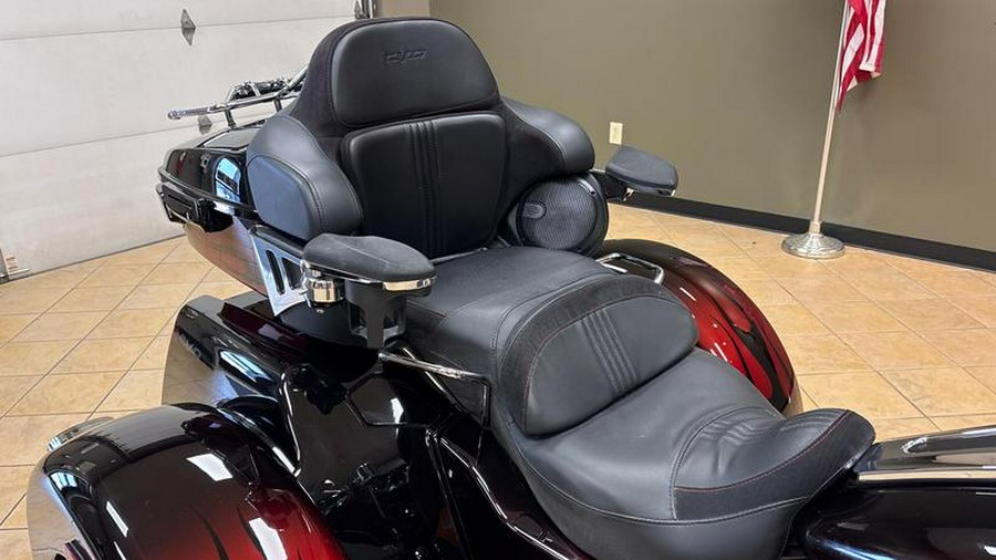 2022 Harley-Davidson® FLHTCUTGSE - CVO™ Tri Glide®