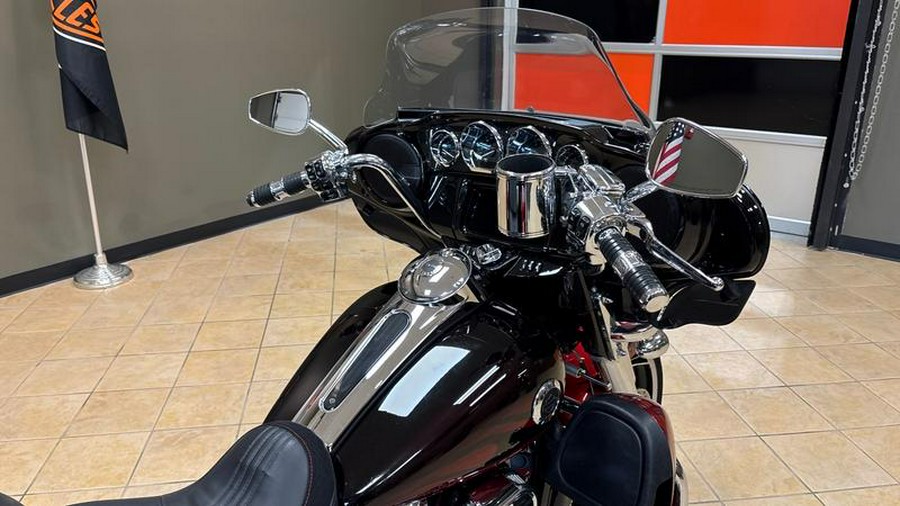 2022 Harley-Davidson® FLHTCUTGSE - CVO™ Tri Glide®