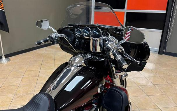 2022 Harley-Davidson® FLHTCUTGSE - CVO™ Tri Glide®
