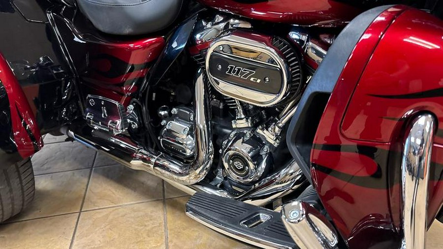 2022 Harley-Davidson® FLHTCUTGSE - CVO™ Tri Glide®