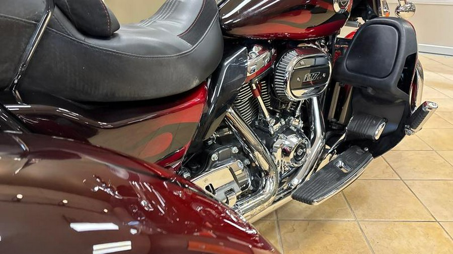 2022 Harley-Davidson® FLHTCUTGSE - CVO™ Tri Glide®