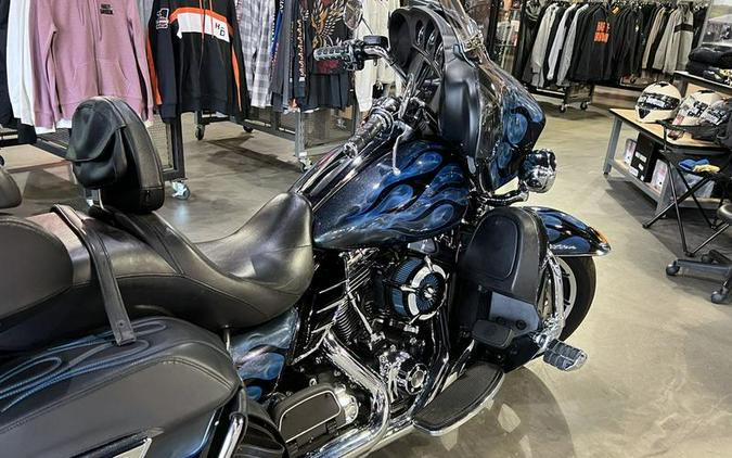 2015 Harley-Davidson® FLHTCU - Electra Glide® Ultra Classic®