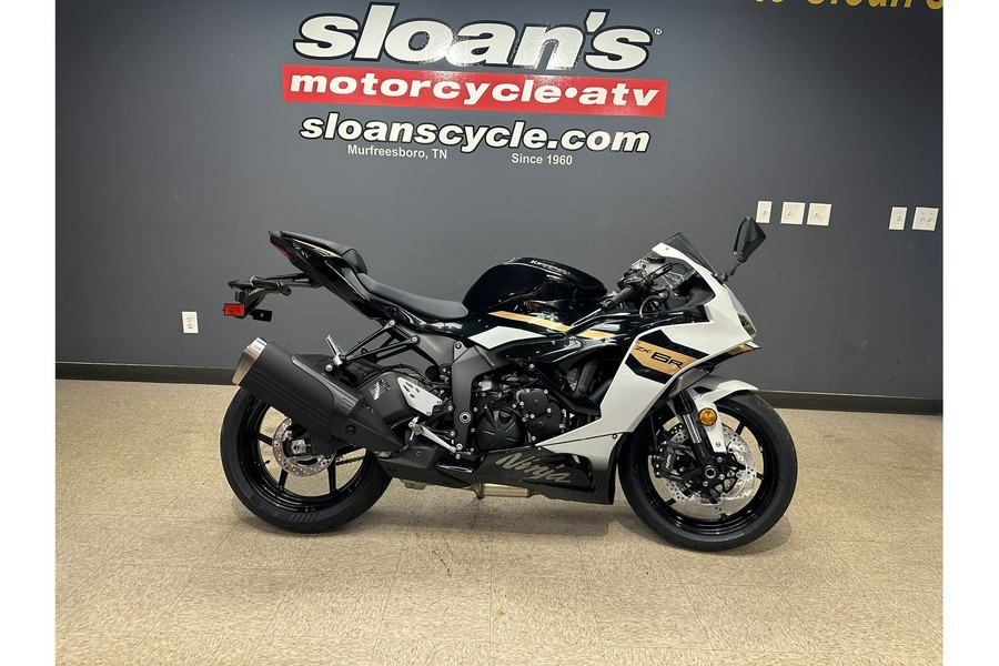 2026 Kawasaki Ninja® ZX™-6R Base