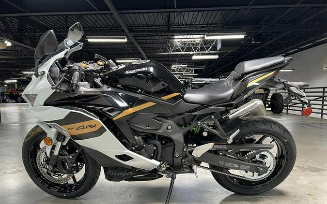 2026 Kawasaki Ninja® ZX™-4RR ABS