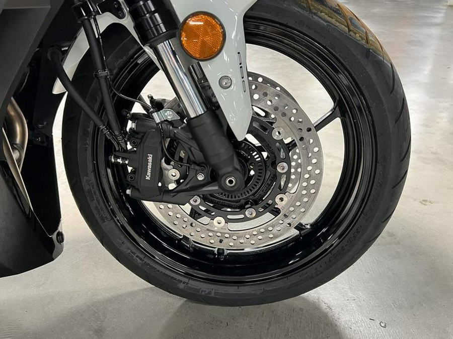 2026 Kawasaki Ninja® ZX™-4RR ABS