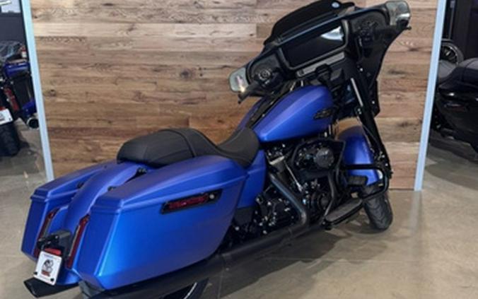 2026 Harley-Davidson Street Glide FLHX