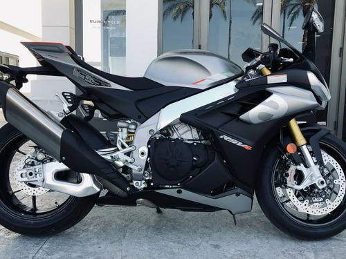 2021 Aprilia® RSV4 1100