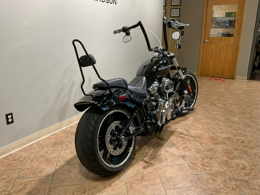2018 HarleyDavidson®FXBRS Breakout® 114 Vivid Black for sale in