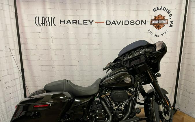 2022 Harley-Davidson Street Glide Special FLHXS Vivid Black