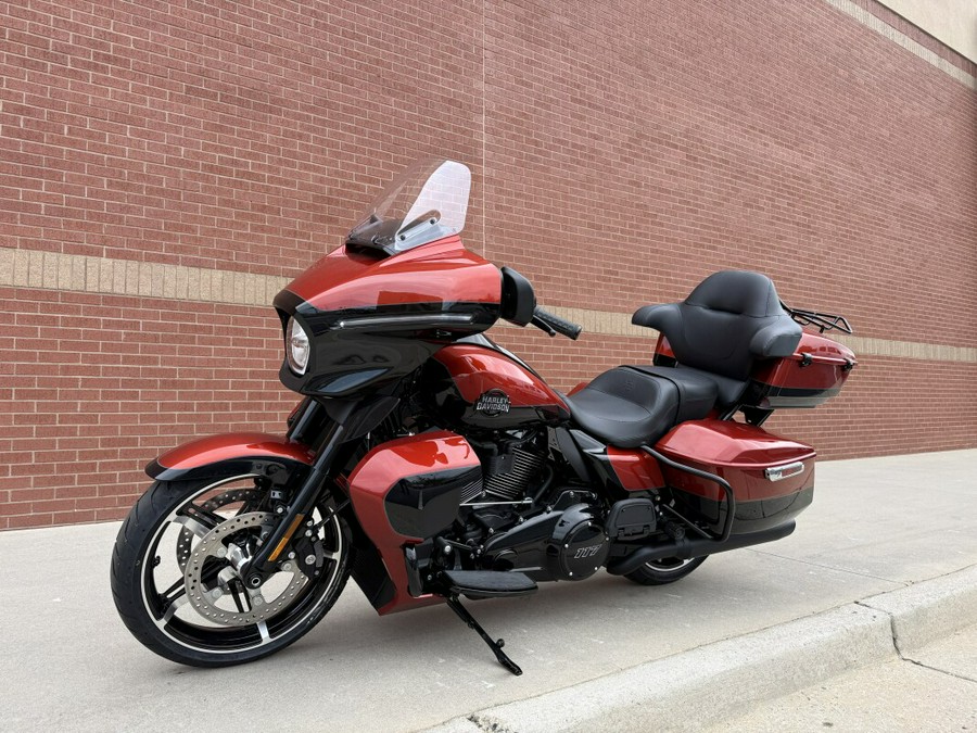 FLHXU 2025 Street Glide™ Ultra