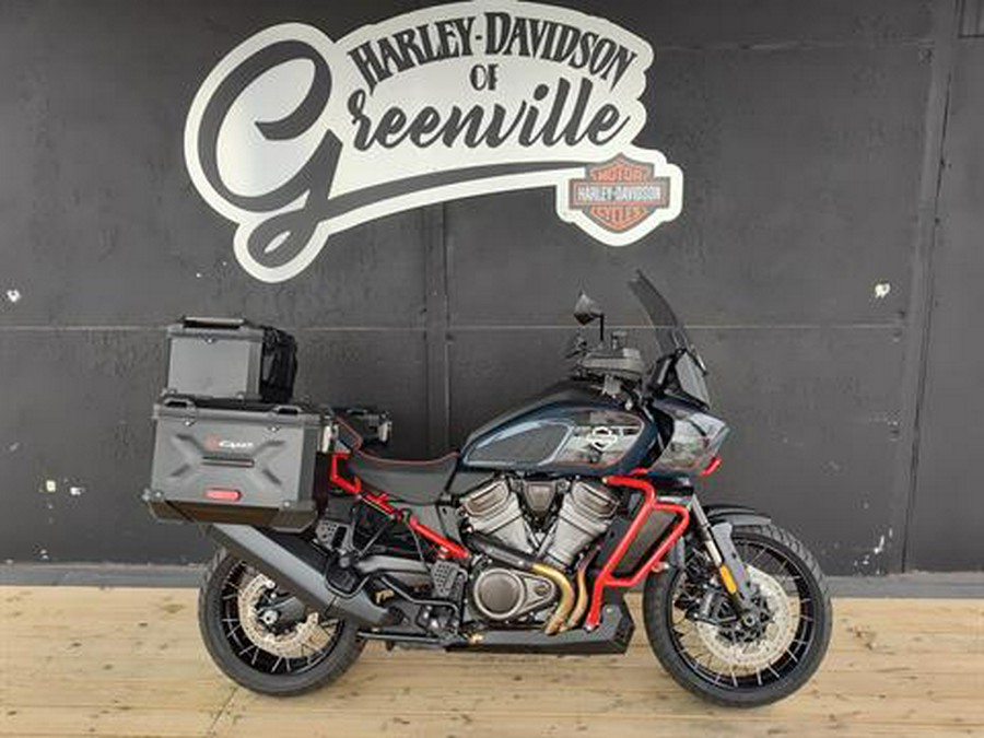 2025 Harley-Davidson CVO™ Pan America®