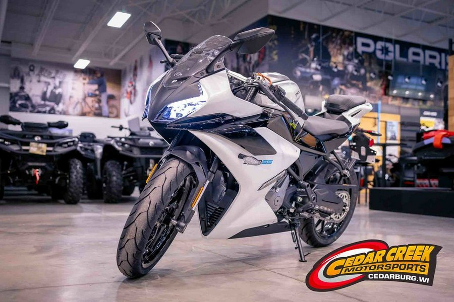 2025 CFMOTO 300SS