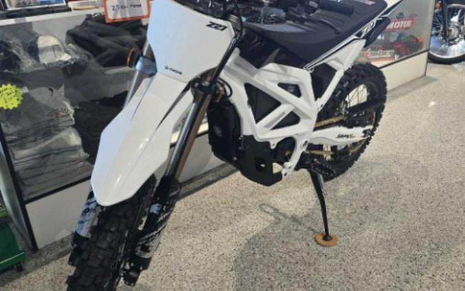2026 Throne SRPNT Z27