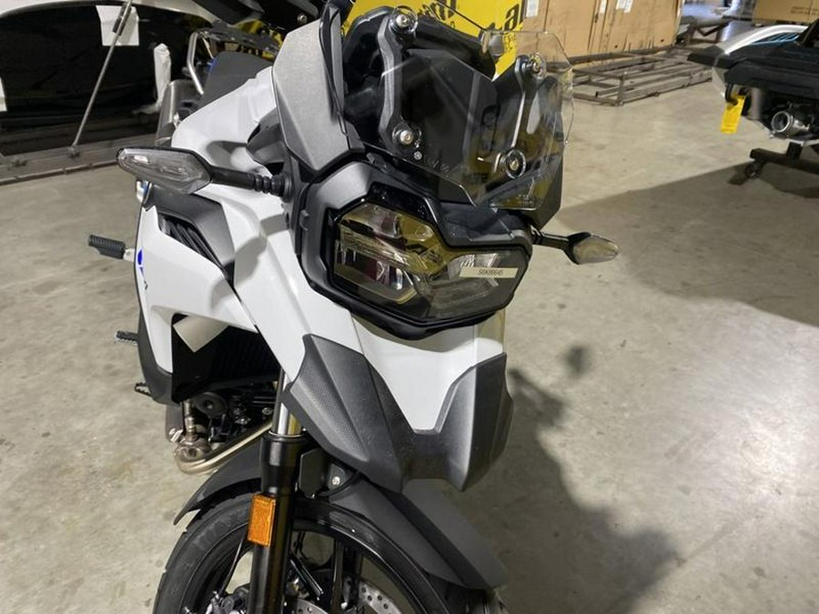 2025 BMW F 800 GS Light White