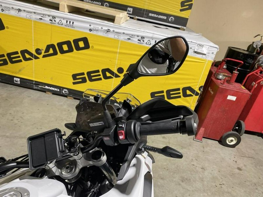 2025 BMW F 800 GS Light White