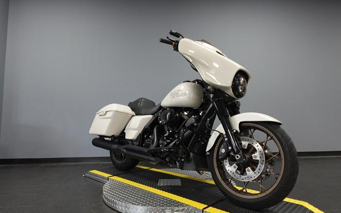 2023 Harley-Davidson FLHXST