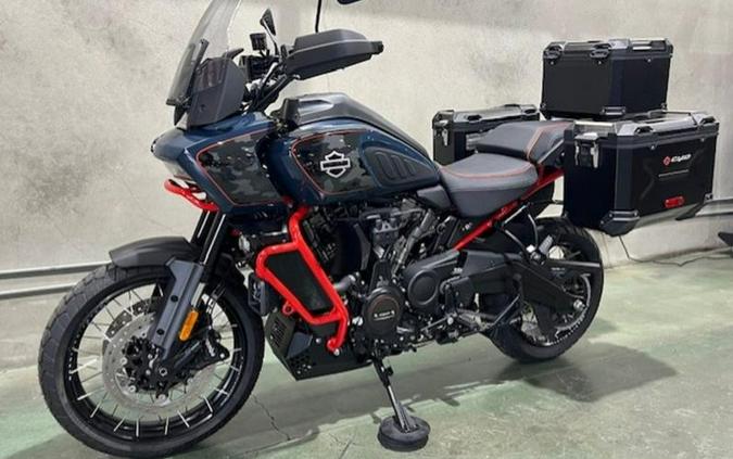 2025 Harley-Davidson® CVO™ Pan America®