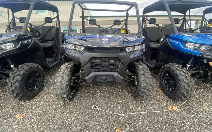 2023 Can-Am® Defender DPS HD9 Timeless Black