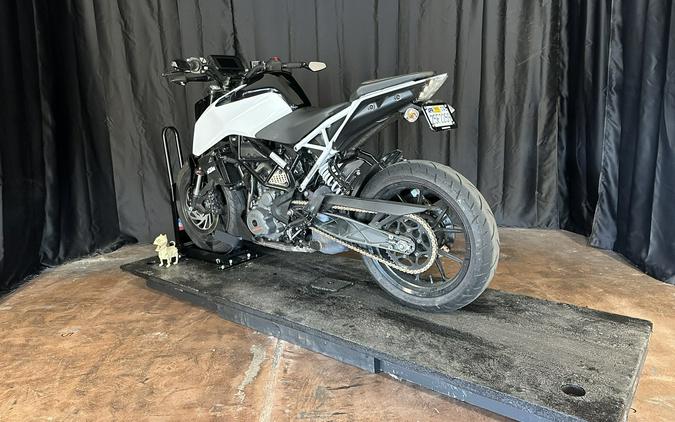 2021 KTM DUKE 390