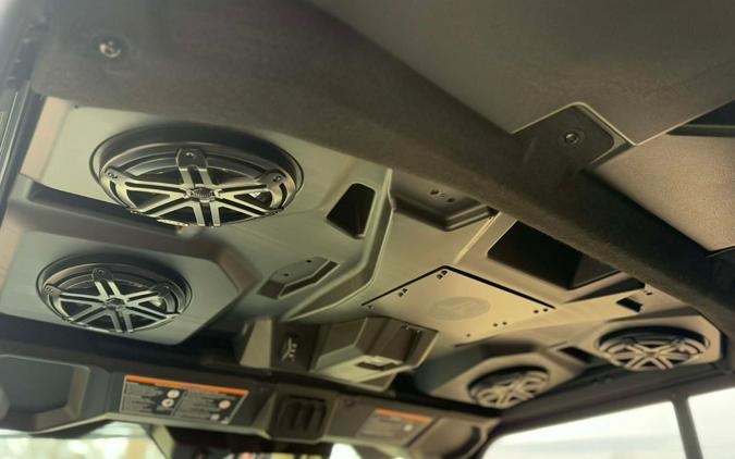 2026 Can-Am Defender MAX Lone Star CAB HD11