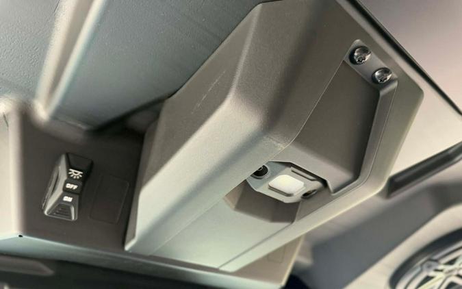 2026 Can-Am Defender MAX Lone Star CAB HD11