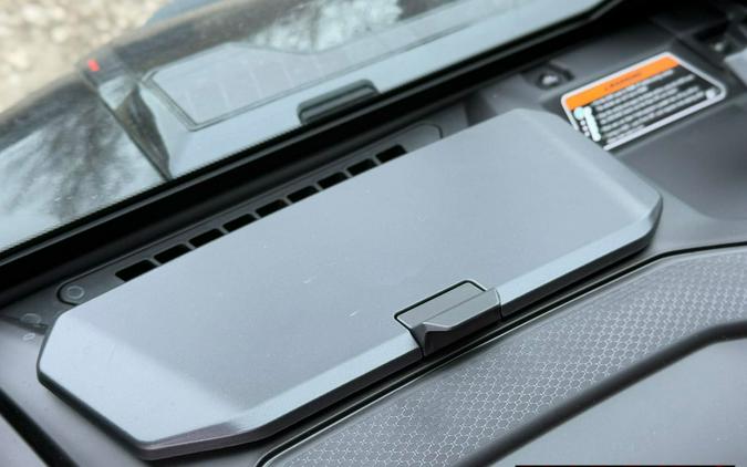 2026 Can-Am Defender MAX Lone Star CAB HD11