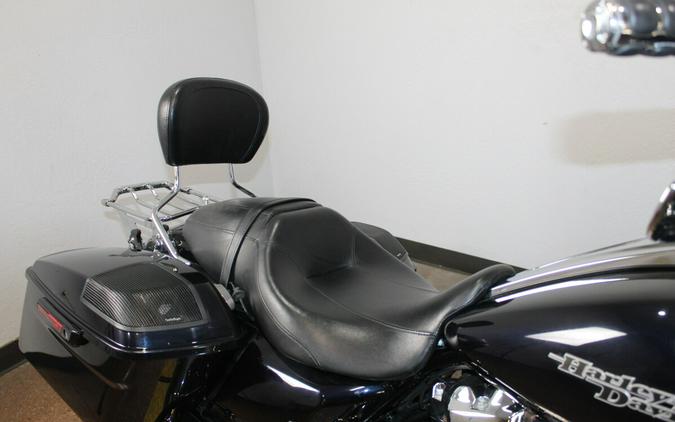 Harley-Davidson® Street Glide® 2019 Midnight Blue
