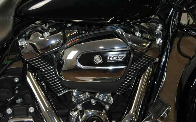 Harley-Davidson® Street Glide® 2019 Midnight Blue
