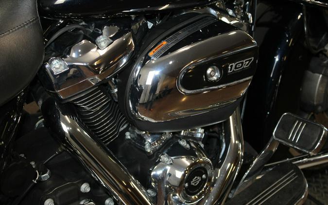 Harley-Davidson® Street Glide® 2019 Midnight Blue