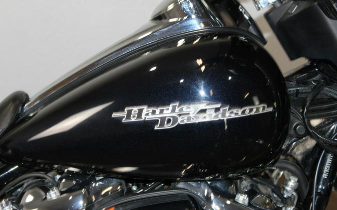 Harley-Davidson® Street Glide® 2019 Midnight Blue