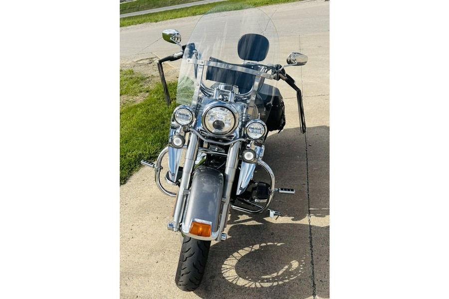 2016 HERITAGE SOFTAIL CLASSIC - Harley-Davidson®