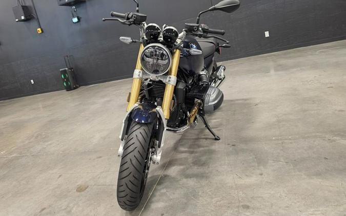 2026 BMW R 12 Ninet Imperial Blue Metallic