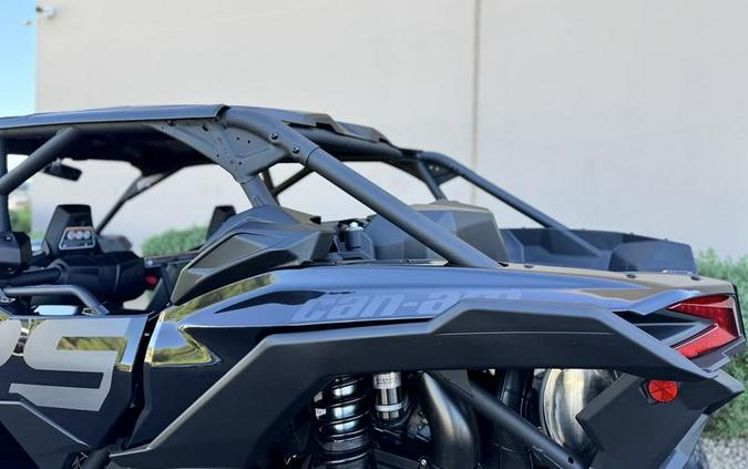 2026 Can-Am® Maverick X3 Max X RS Turbo RR Triple Black_7.6 in.