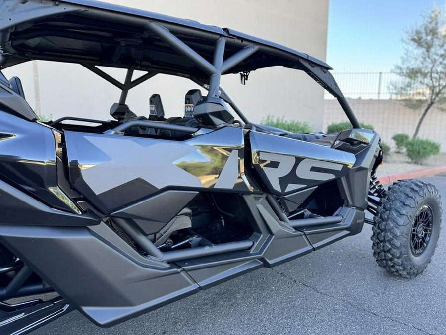 2026 Can-Am® Maverick X3 Max X RS Turbo RR Triple Black_7.6 in.