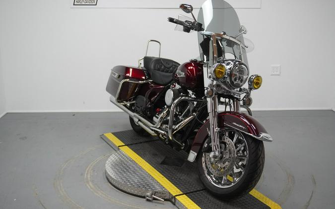 2014 Harley-Davidson® Road King® Mysterious Red Sunglo