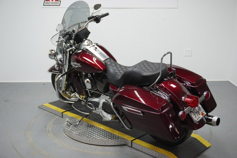 2014 Harley-Davidson® Road King® Mysterious Red Sunglo