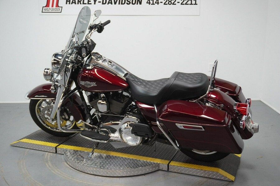 2014 Harley-Davidson® Road King® Mysterious Red Sunglo