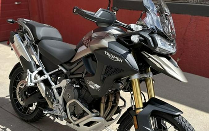 2025 Triumph Tiger 1200 Rally Pro Matt Sandstorm