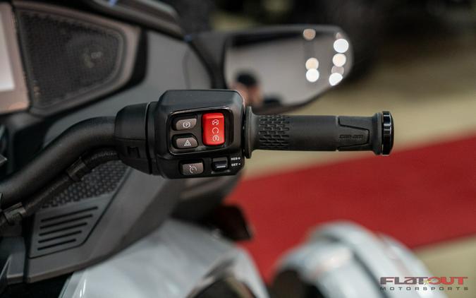 2025 SPYDER RT LIMITED DARK ED - Can-Am