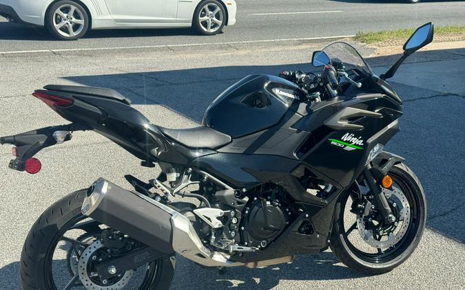 2024 Kawasaki Ninja 500