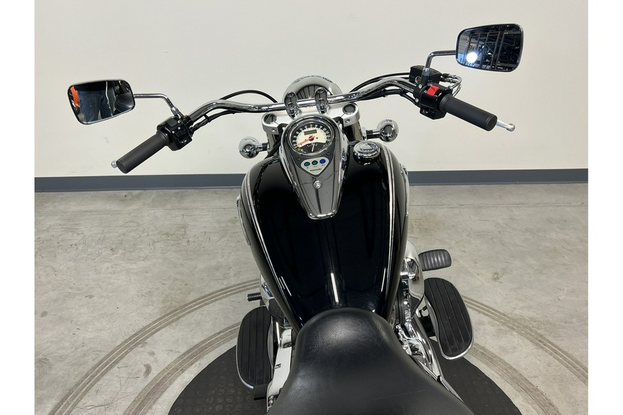 2011 Kawasaki Vulcan 900 Classic SE VN900B